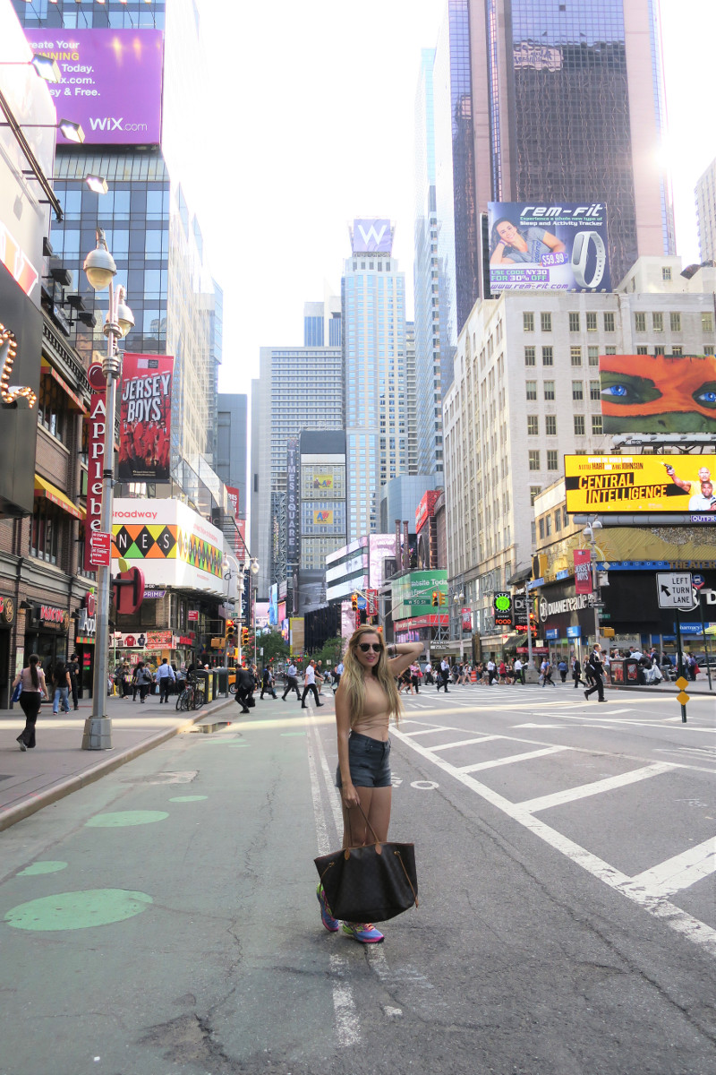 Times_Square_Nueva_York_New_York_Lara_Martin_Gilarranz_Bymyheels (1)